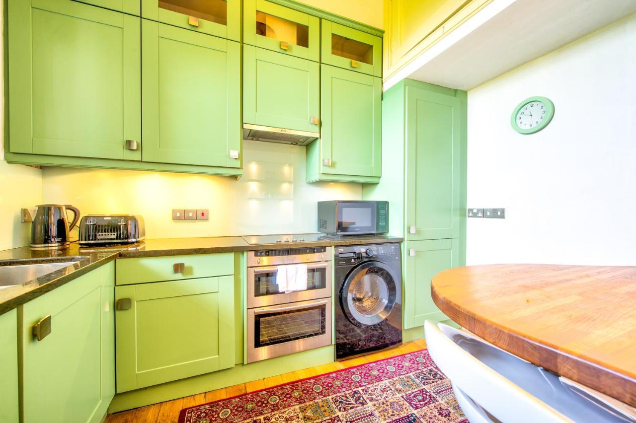 Apartamento Famous House, 1 Minute From Edinburgh Castle Exterior foto